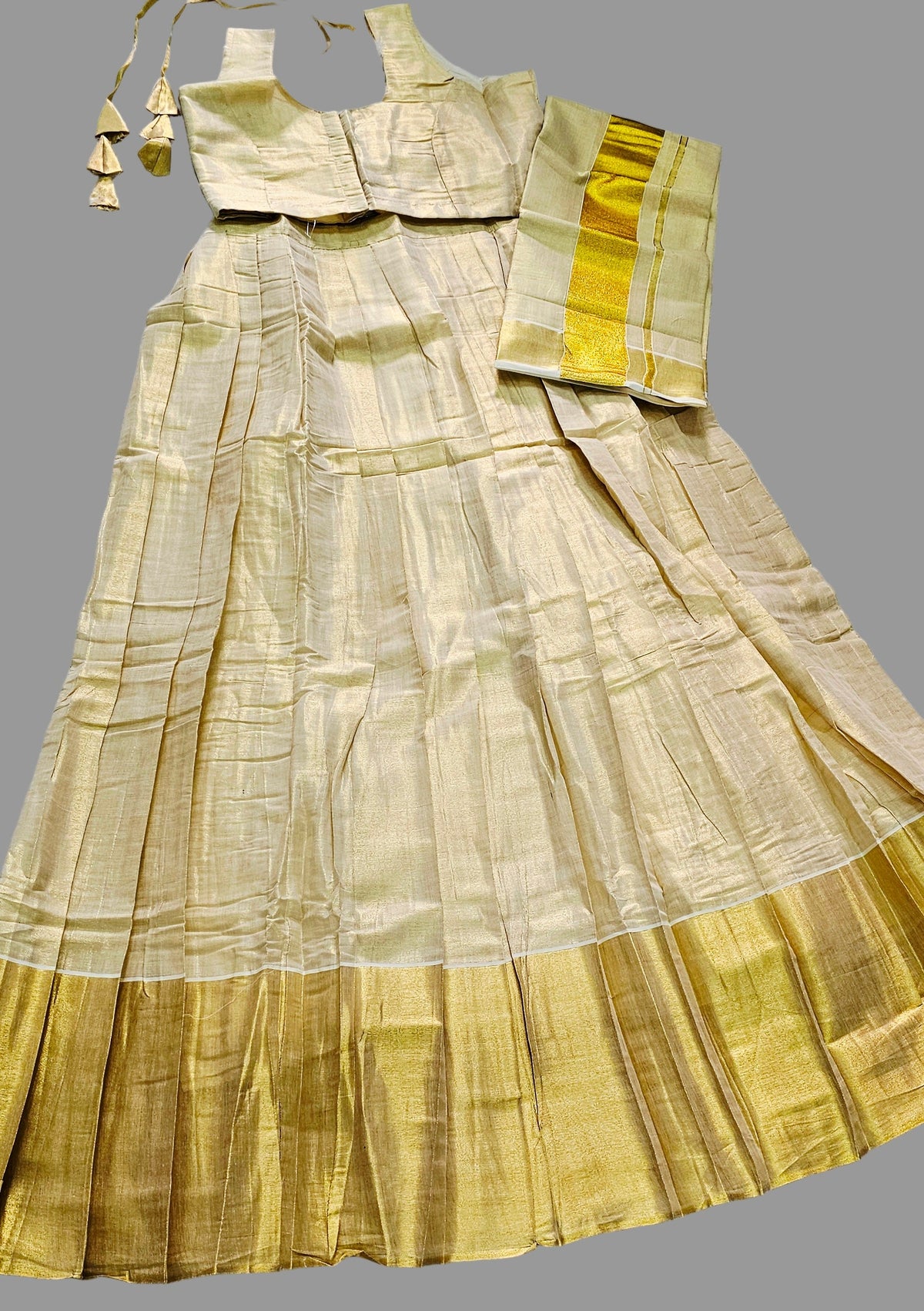 Ready to wear Classy Dhavani for Onam or any occasion