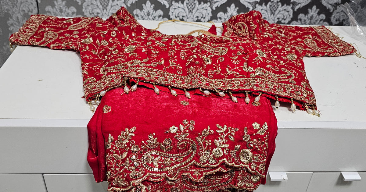 Crush silk saree with readymade blouse 💕