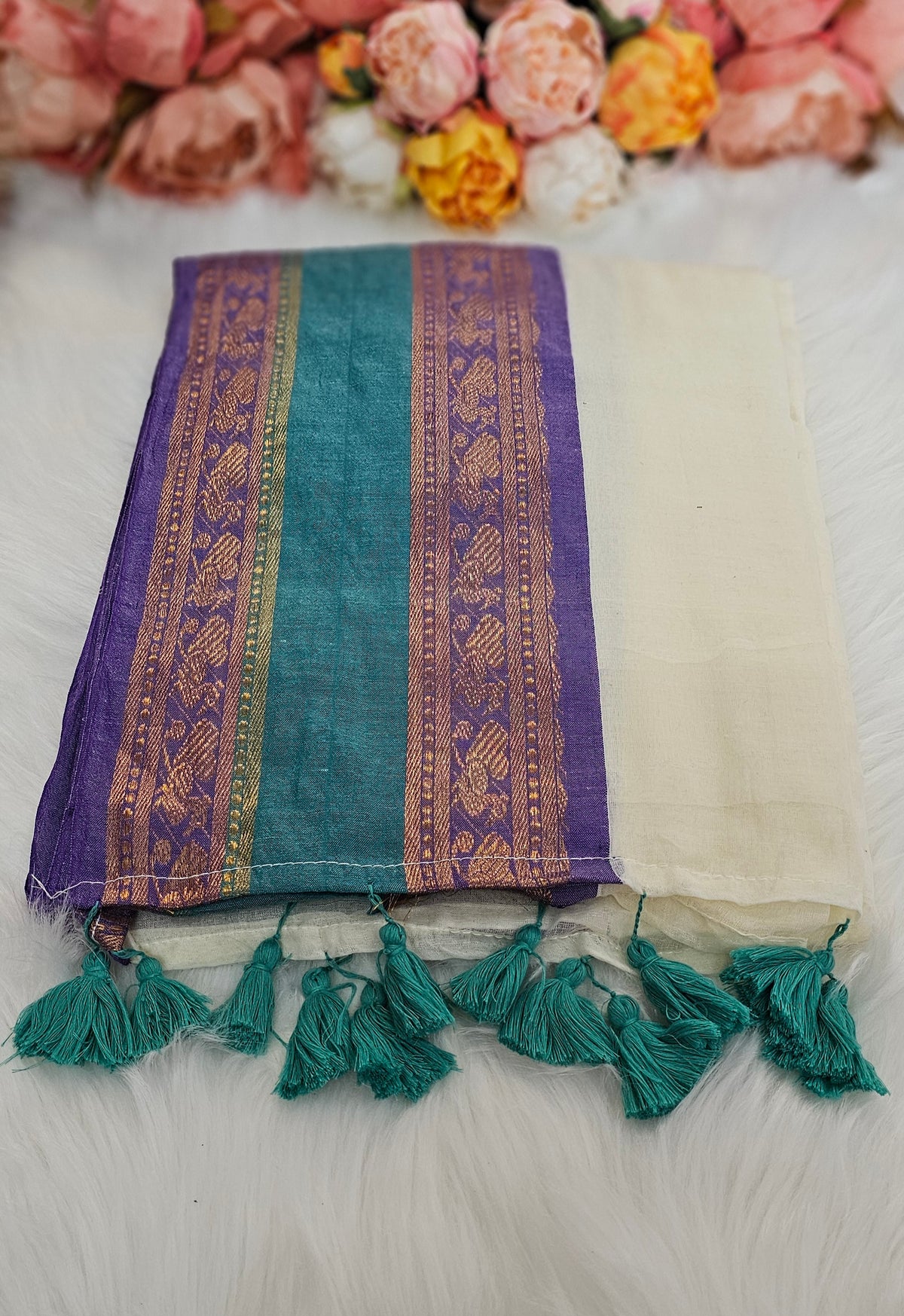 Stunning three layered border mul saree