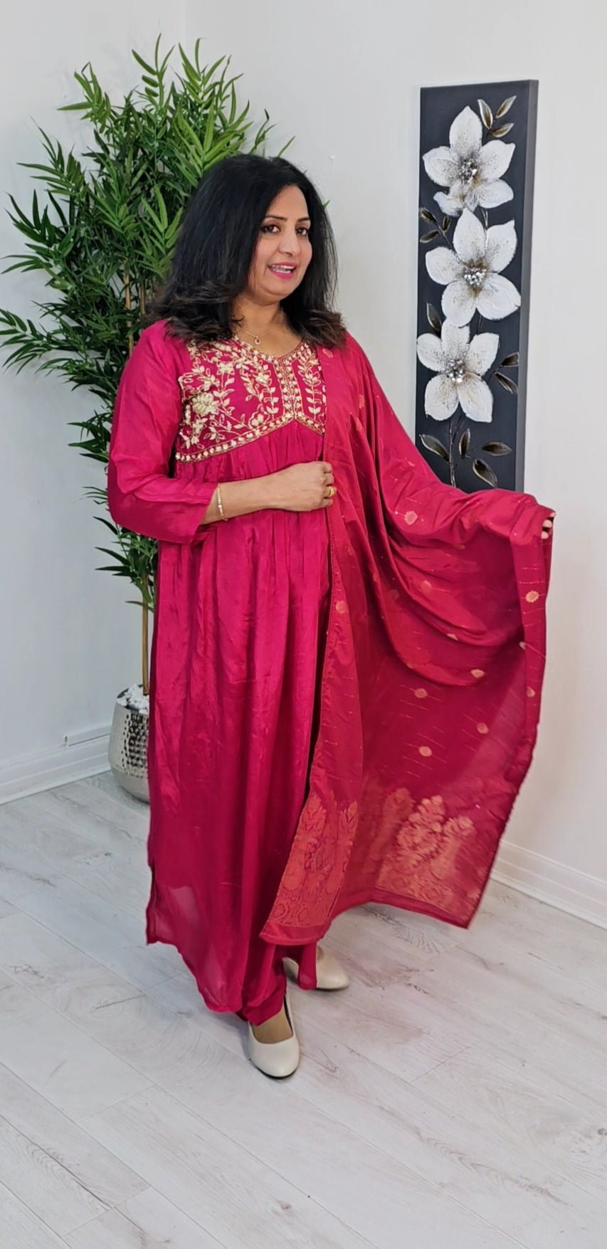 Heavy hand worked chinnon three piece Alia cut suit