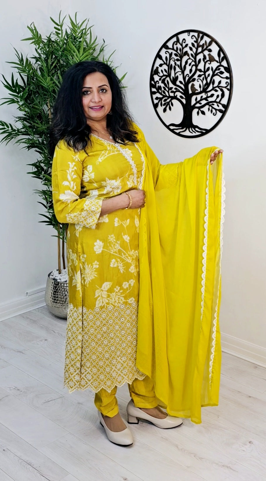 Silk cut worked three piece suit