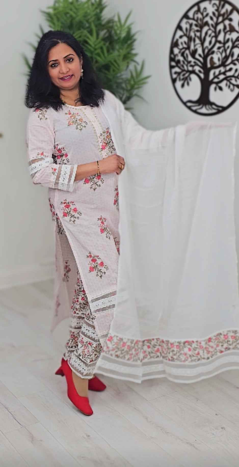 Pure cotton three piece suit with lace work and mul cotton dupatta