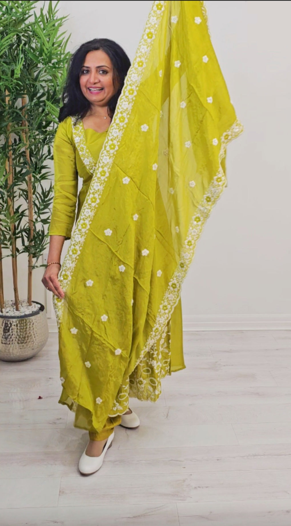 Fully embroidered chinnon three piece suit 💕