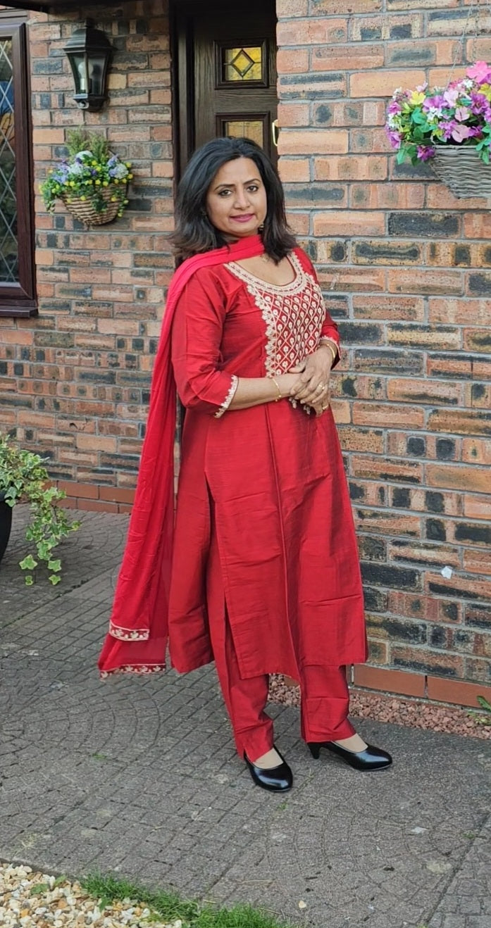 Pure poly silk threee piece suit