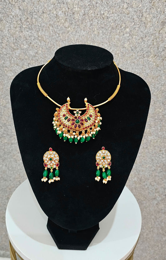 Premium quality Beautiful necklace