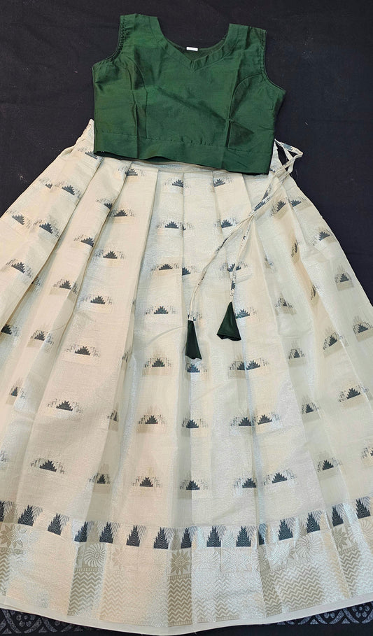 Stunning crop top and skirt