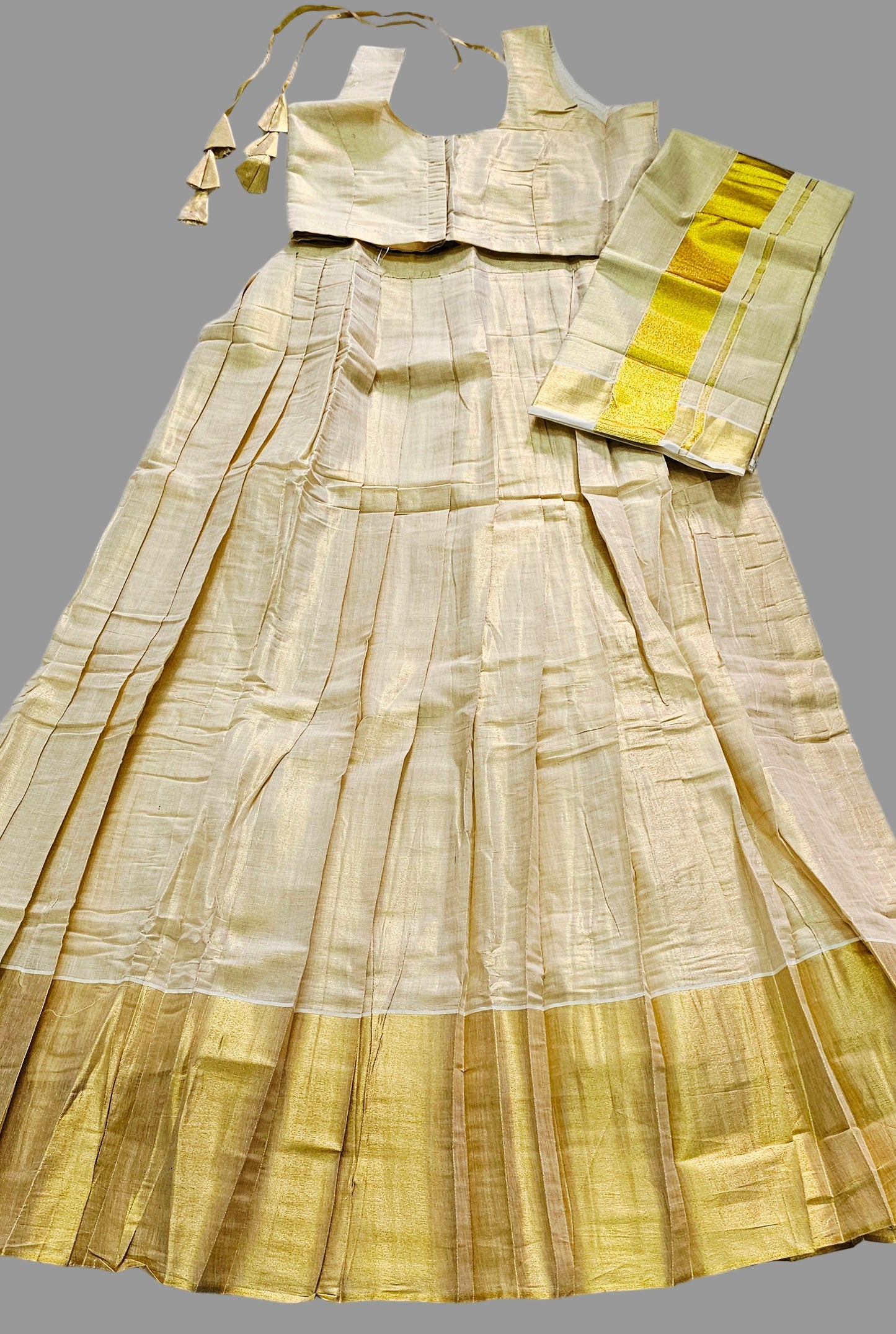 Ready to wear Classy  Dhavani for Onam or any occasion