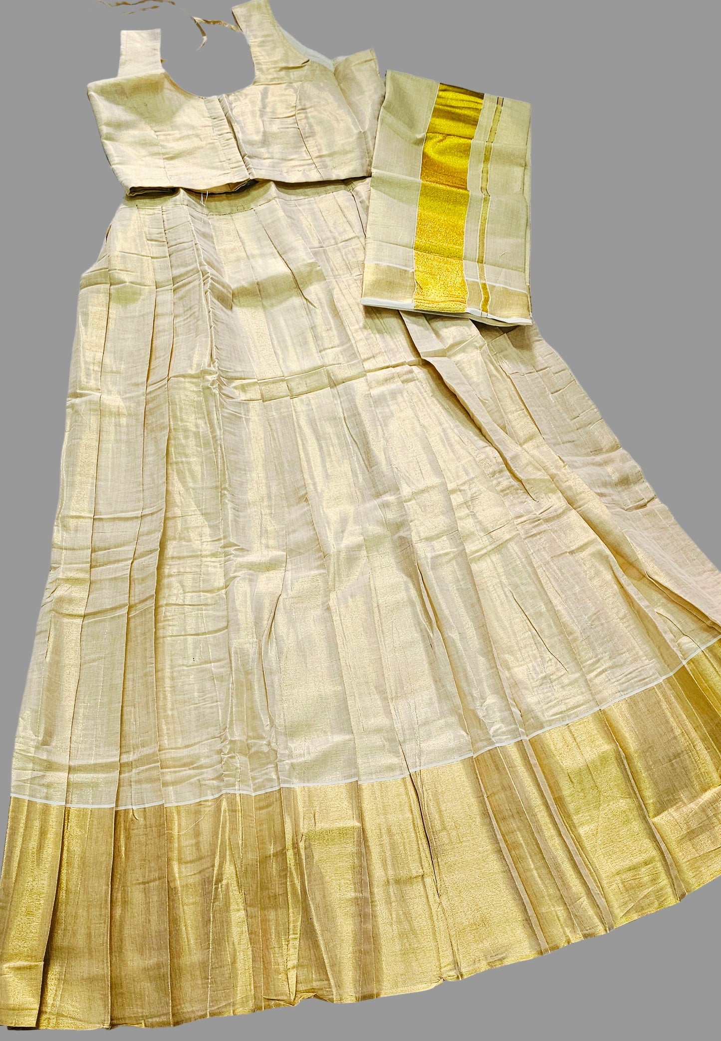 Ready to wear Classy  Dhavani for Onam or any occasion
