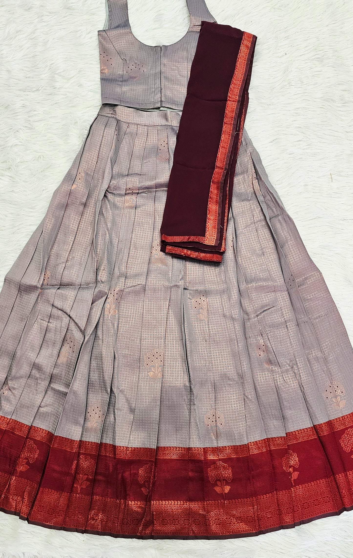 Soft silk Dhavani ( Ready to wear)
