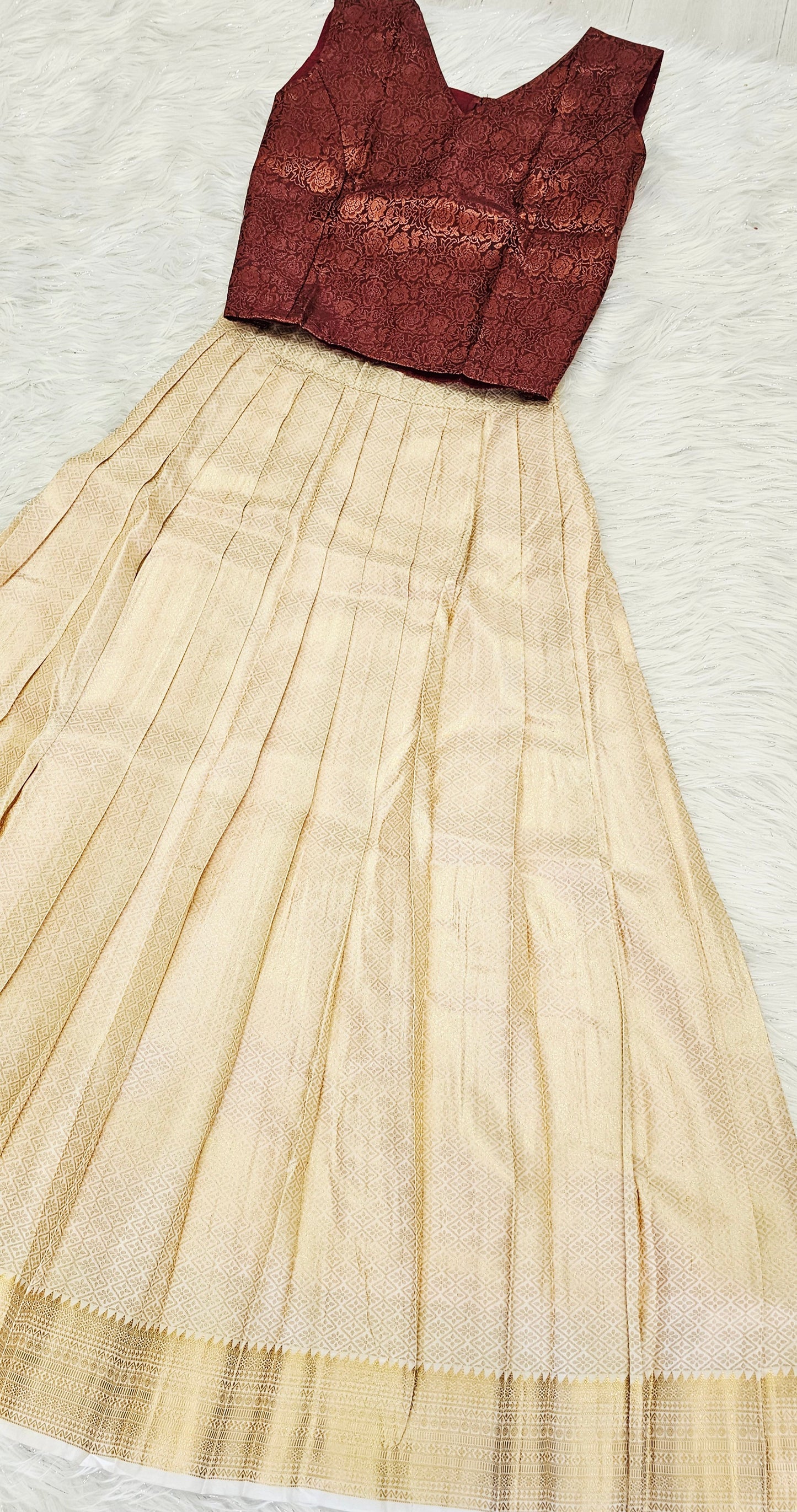 Beautiful Banarasi skirt and Brocade top