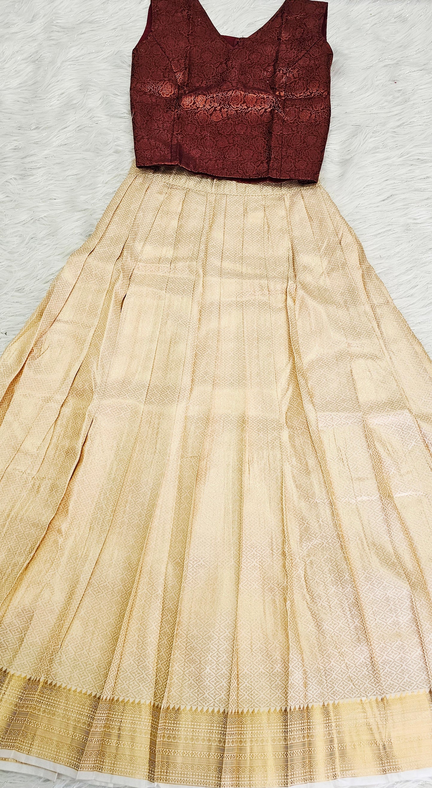Beautiful Banarasi skirt and Brocade top