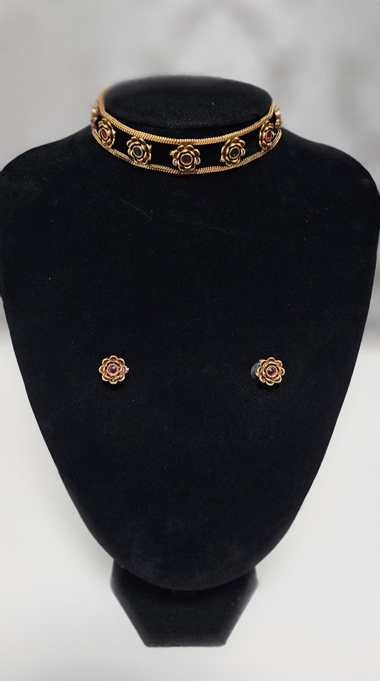 Beautiful multicoloured flower choker set