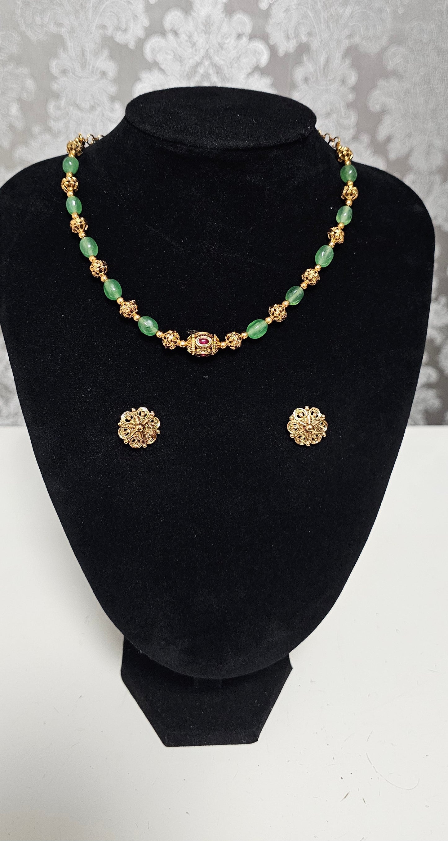 Classic premium beads necklace set