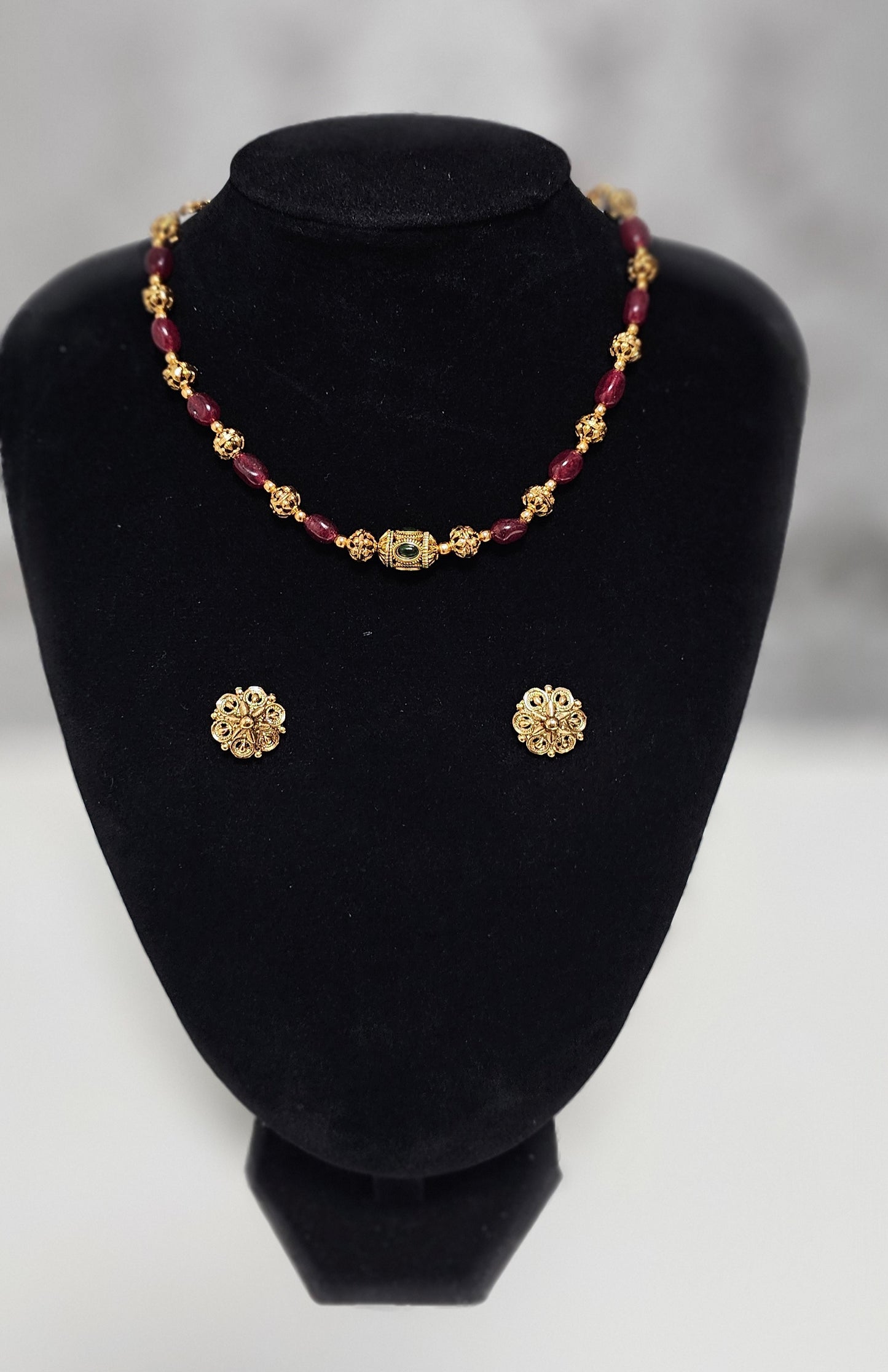 Classic premium beads necklace set