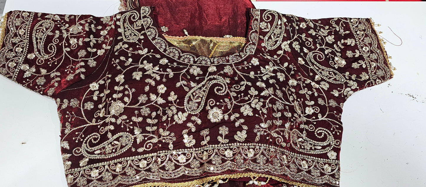 Crush silk saree with readymade blouse