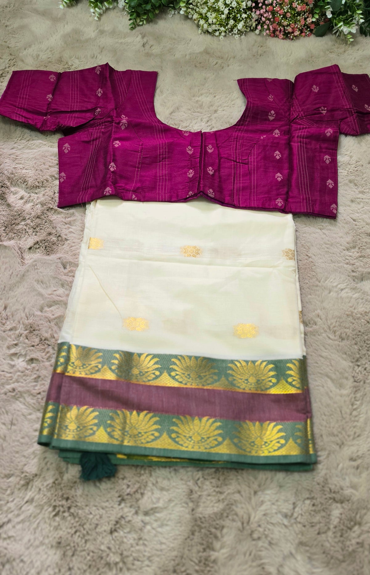 Women's Onam set saree with matching blouse
