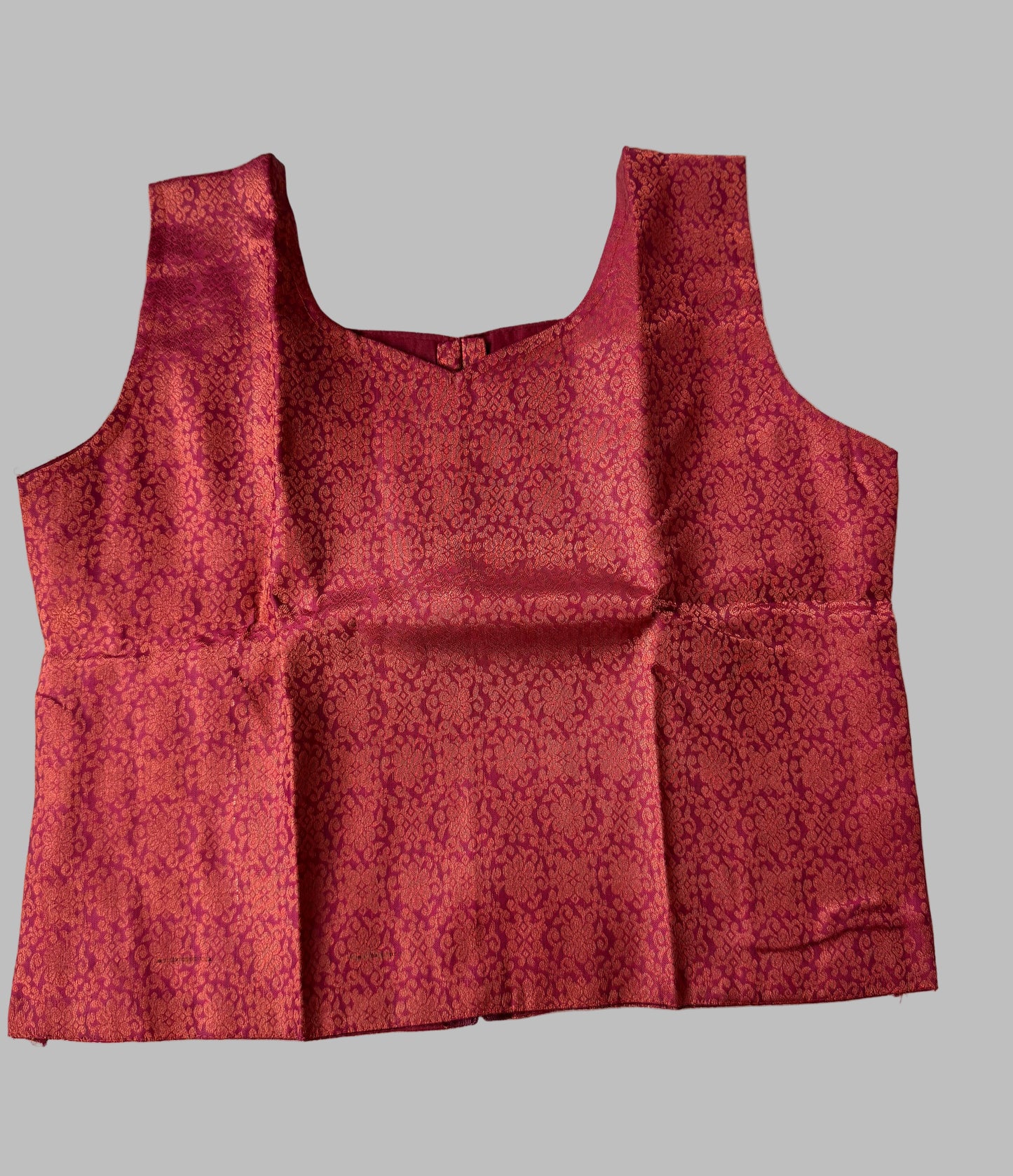 Elegant red and gold combo