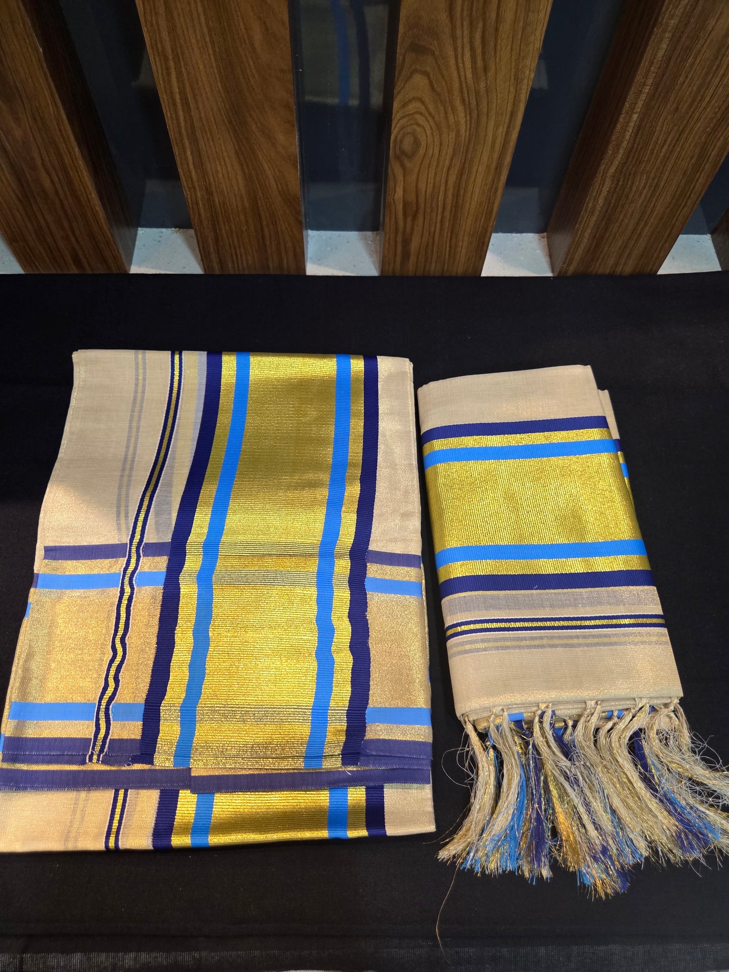 Classy Set Mundu with blouse piece