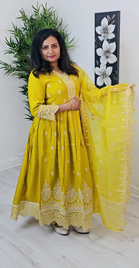 Beautiful pleated Anarkali suit 💕