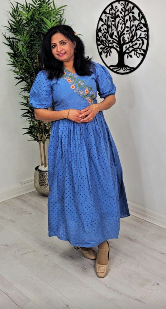 Beautiful hakoba  A-line dress