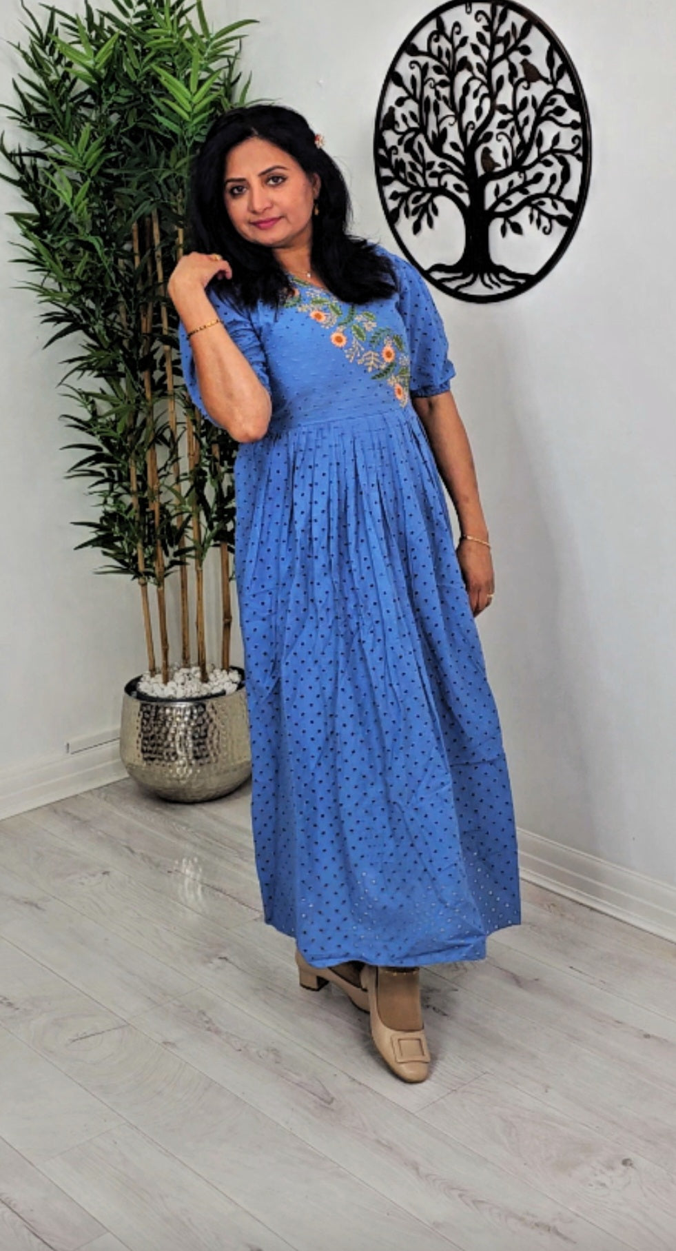 Beautiful hakoba  A-line dress