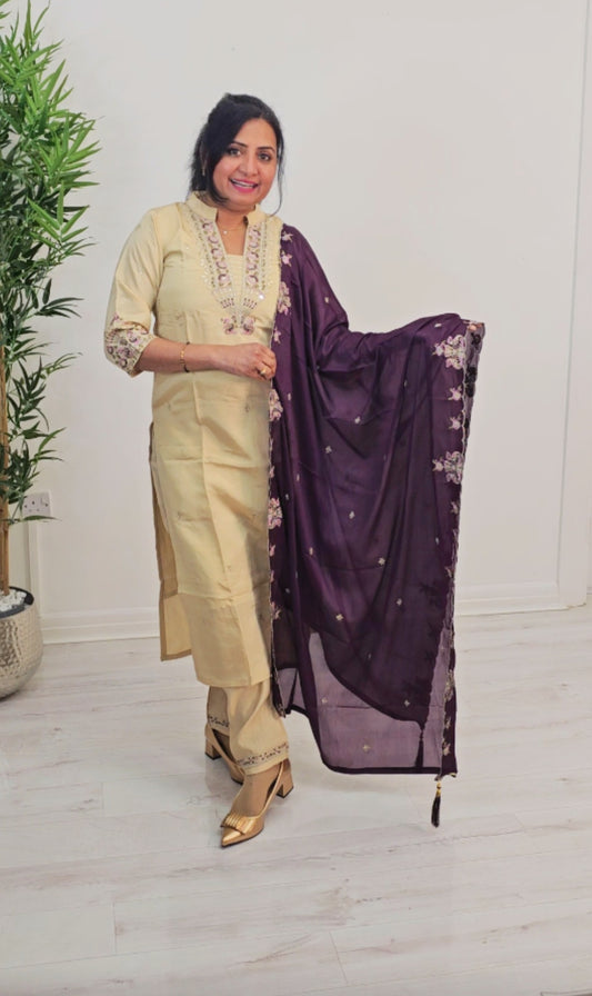 Fully embroidered  collar neck Three piece suit