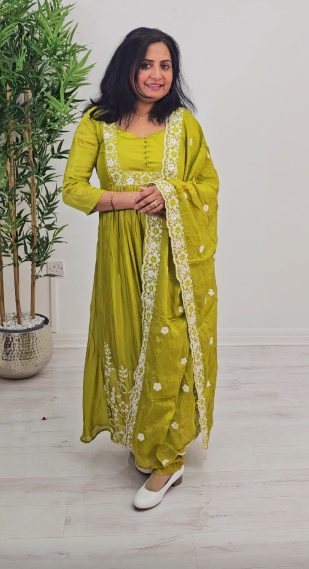 Fully embroidered chinnon three piece suit 💕