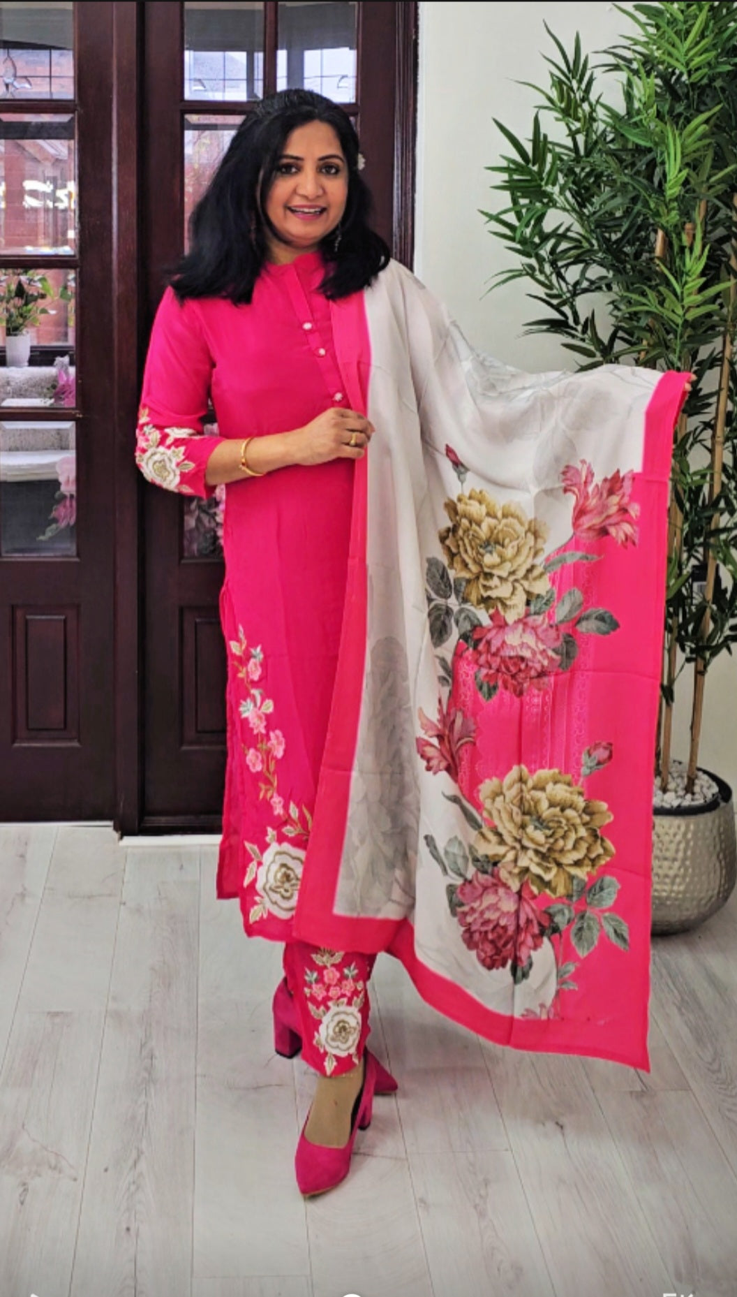 Beautiful Soft Silk embroidered three piece suit 💕