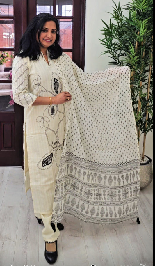 Beautiful cotton three piece suit 💕