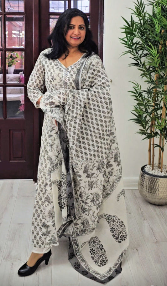 Mul cotton anarkali three piece suit