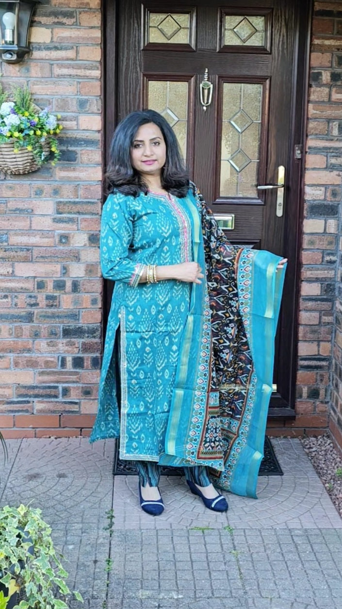 Beautiful three piece suit with maheshwari printed dupatta