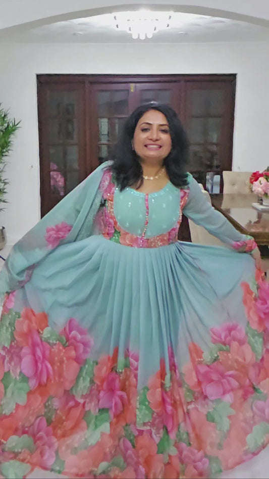 Stunning floral very soft  organza Party wear three piece suit 💕